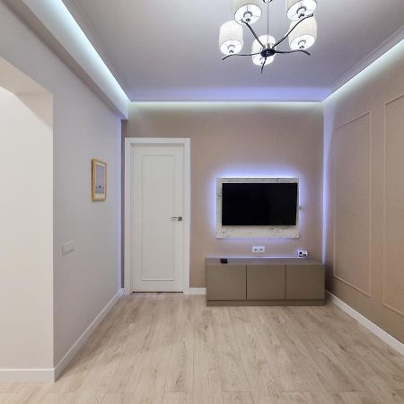 Botanica, 1 Bedroom Apartment With Living Kischinau Exterior foto